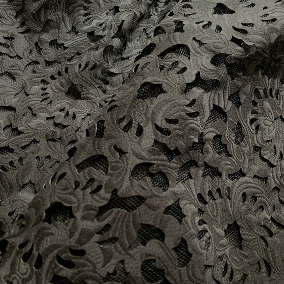 Black Floral-cut Scoop Dress (Size: S) - Picture 4 of 4